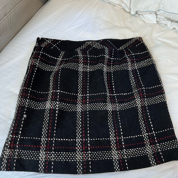 Loft plaid mini with front side slit. Sz16 - Picture 3 of 5